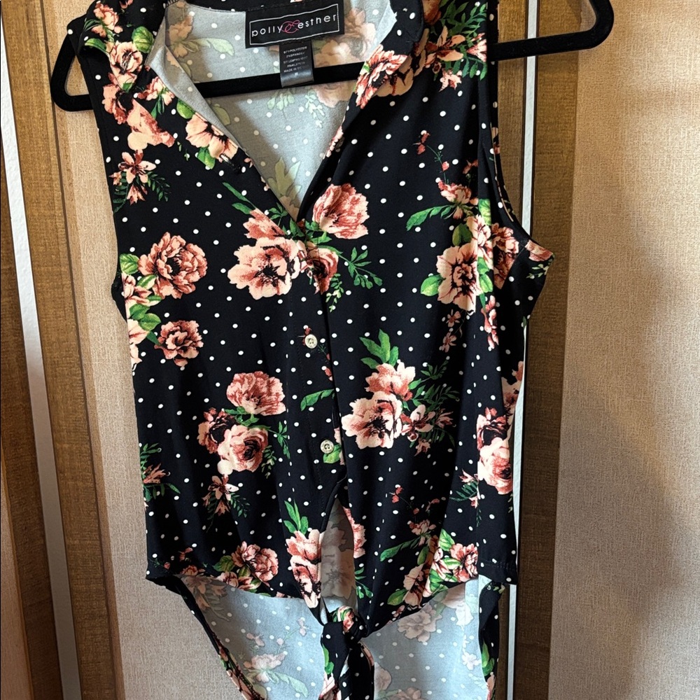 FINAL MARKDOWN Polly & Esther Floral Sleeveless Blouse with Tie Front medium